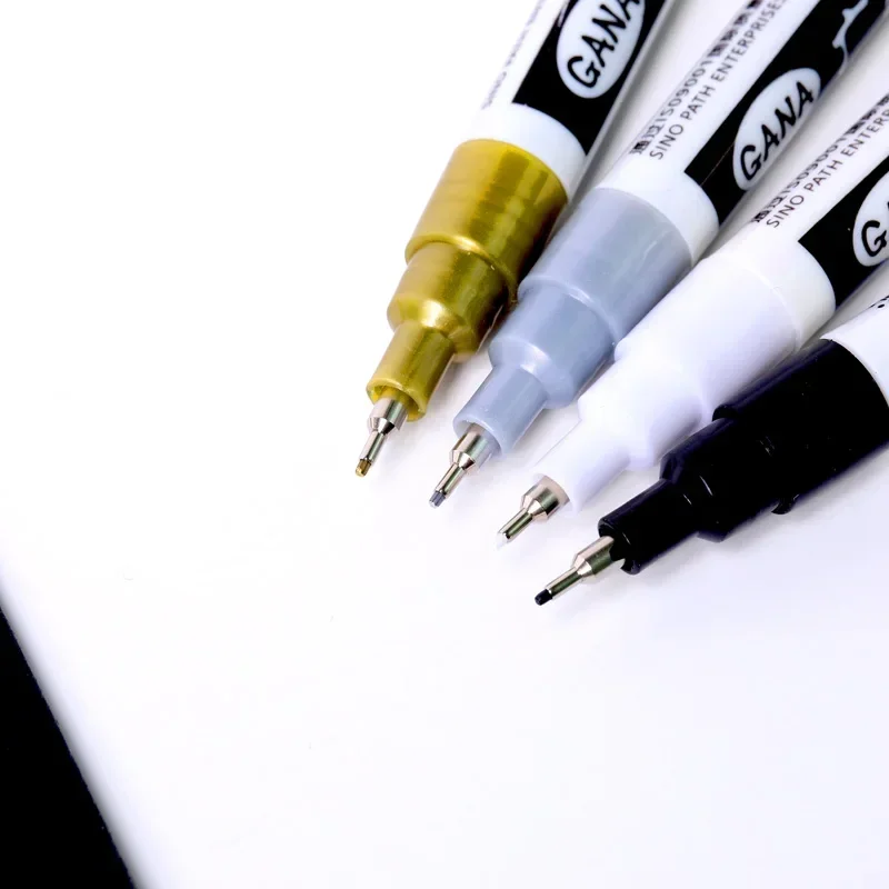 Illustration Marker Set - 4 stks/set op olie gebaseerde wit